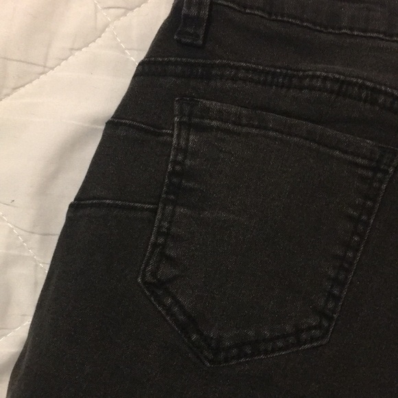 SHEIN Black High Rise Jeans - Picture 4 of 7